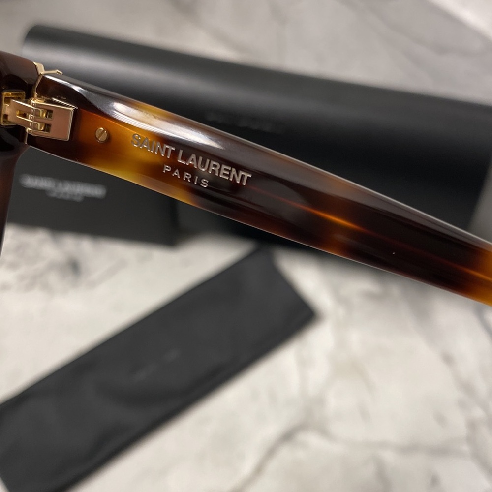 Saint Laurent Eye Glasses - Picture 4 of 9